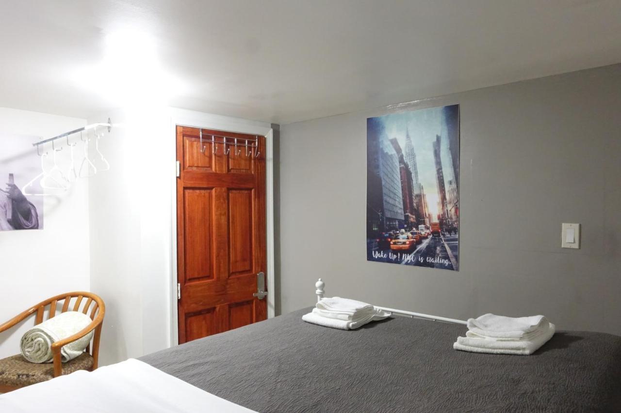 Best Room To Visit Nyc-Subway Access Newark Exterior photo